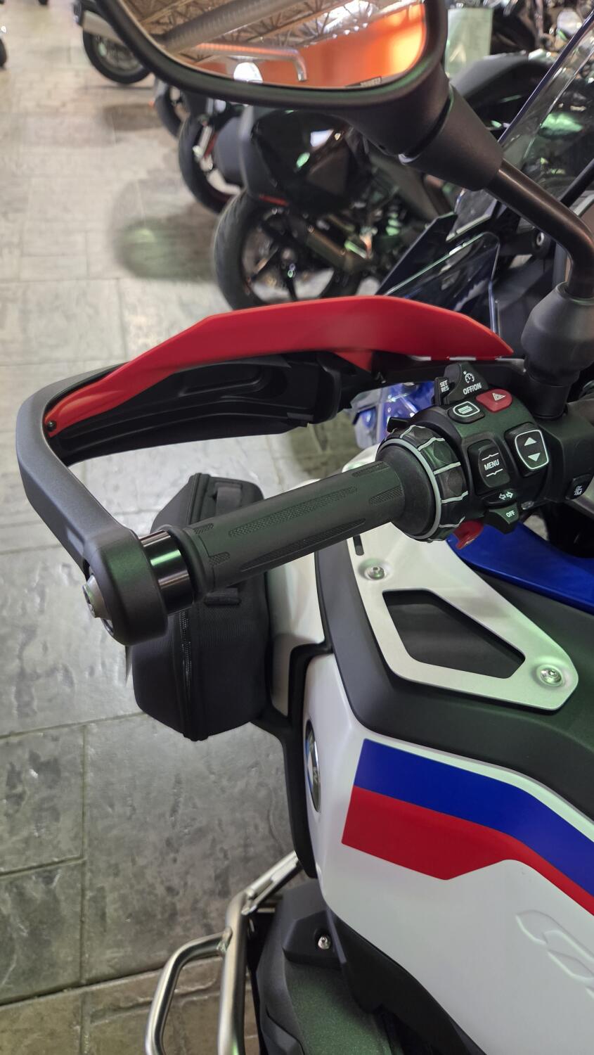 2026 BMW Motorrad R 1300 GS Adventure | $2,500 Cash Rebate, photo 14