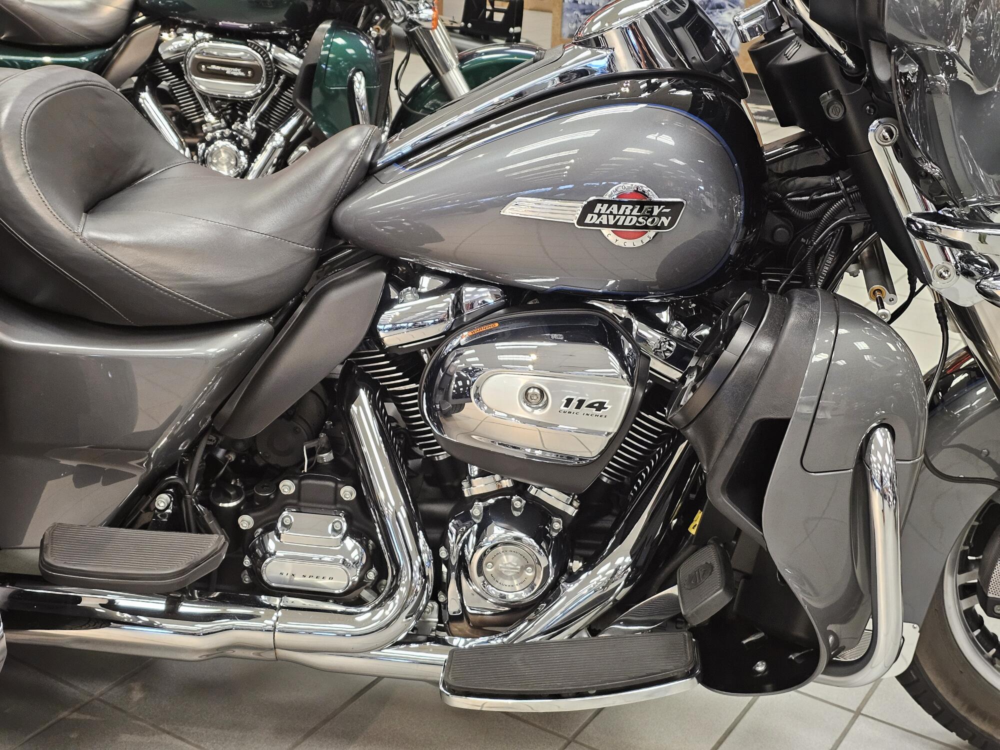 FLHTCUTG 2022 Tri Glide® Ultra, photo 11