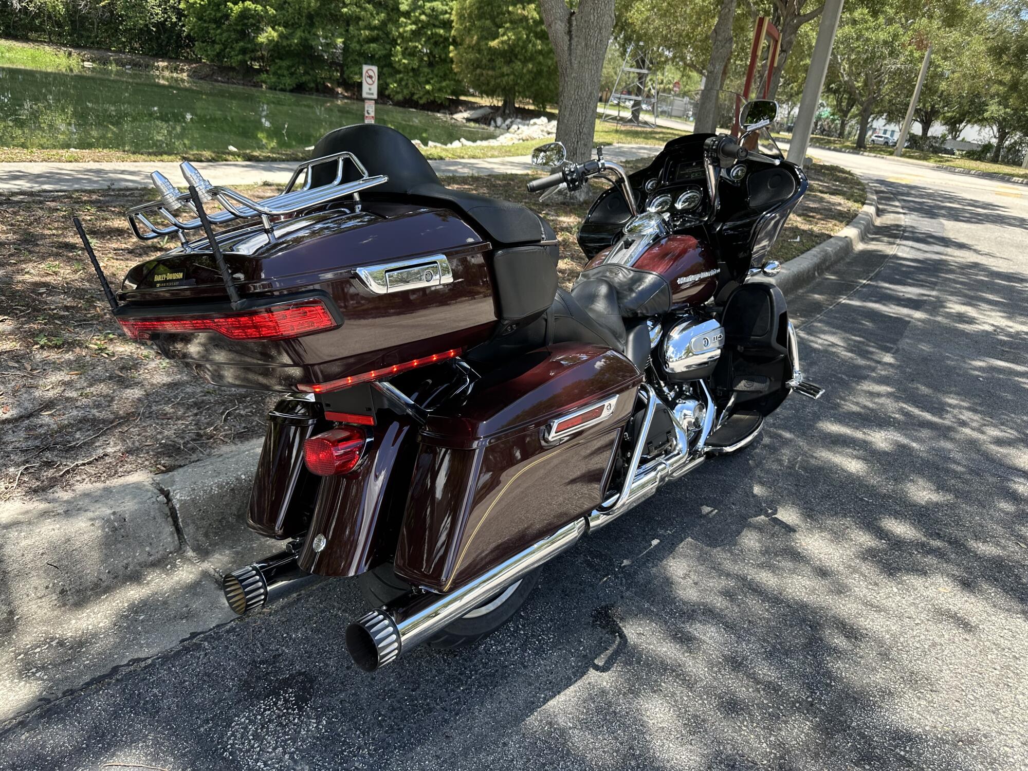 2021 Harley-Davidson® Road Glide® Limited Midnight Crimson, photo 8