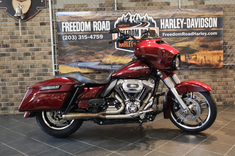 2014 Street Glide® Special (FLHXS)