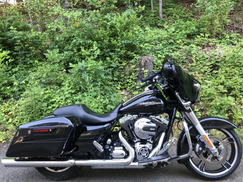 2015 Harley-Davidson® Street Glide® Special Vivid Black