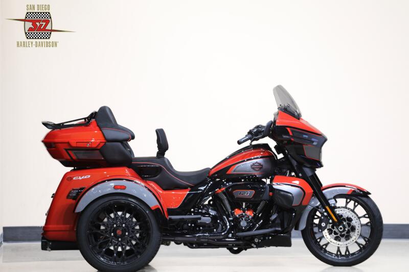 Harley-Davidson® CVO Street Glide 3 Limited 2026