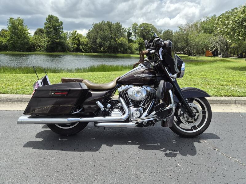 FLHX 2011 Street Glide®