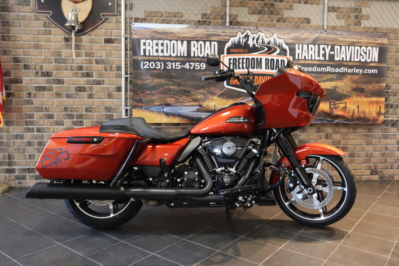2024 Road Glide® (FLTRX)