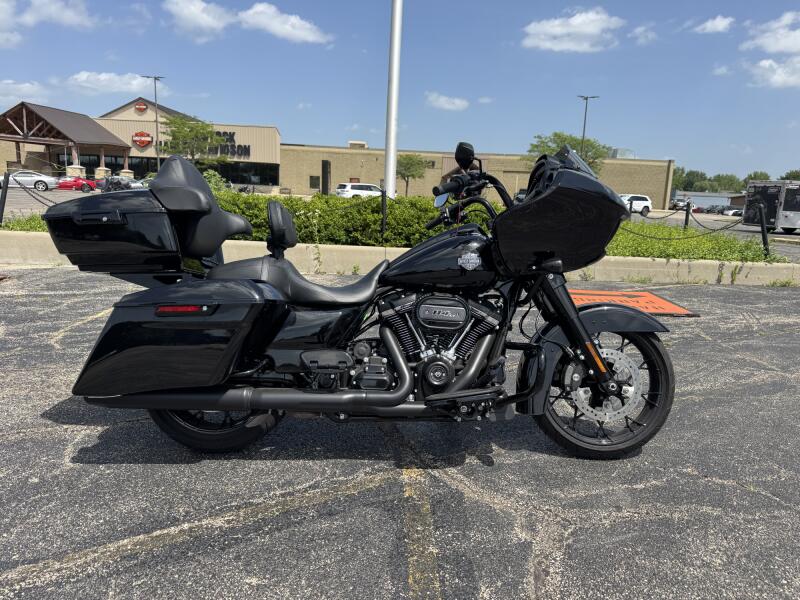 FLTRXS 2021 Road Glide® Special