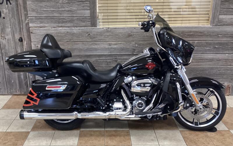 2019 Harley-Davidson® Electra Glide® Standard Vivid Black