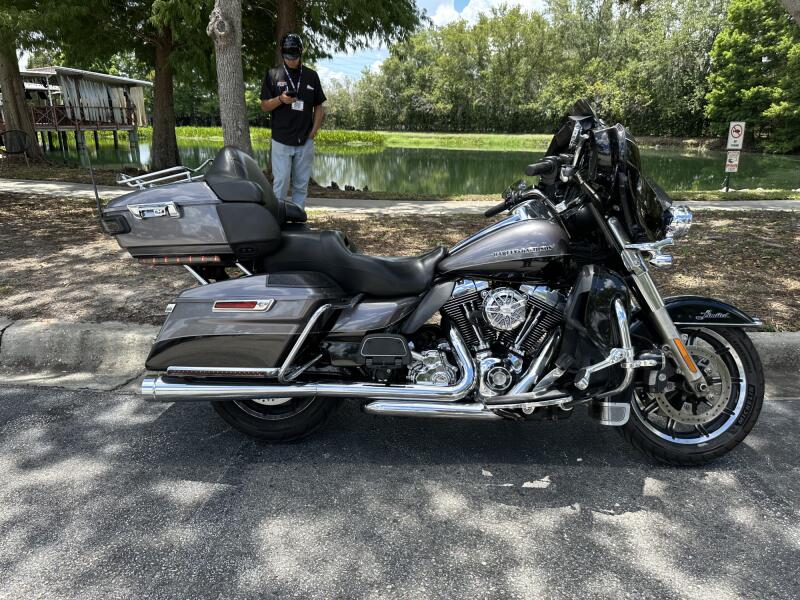 2014 Harley-Davidson® Ultra Limited Black/Grey