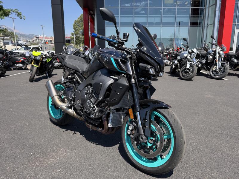  2024 Yamaha MT-10