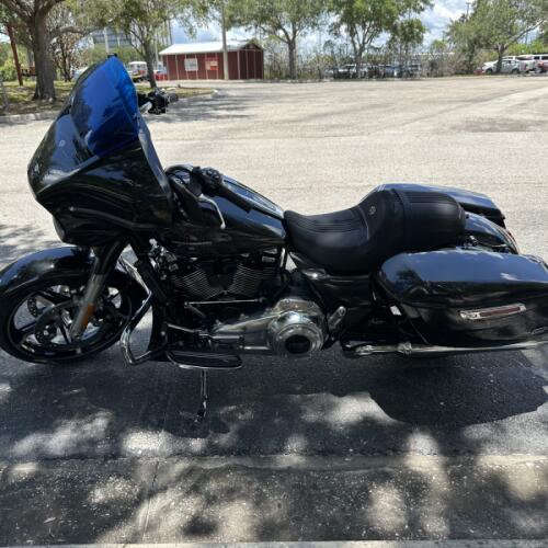 2026 Harley-Davidson® Street Glide® thumb 0