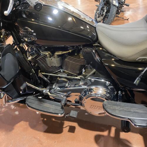 2026 Harley-Davidson® Street Glide 3 Limited FLHLT thumb 0
