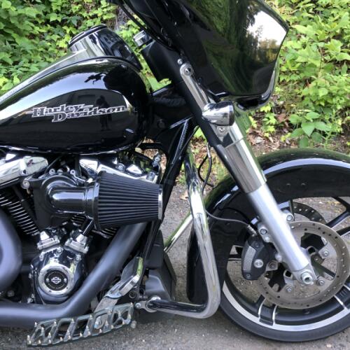 2018 Harley-Davidson® Street Glide® Vivid Black thumb 3