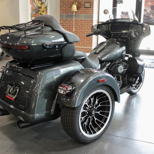 2026 Harley-Davidson Street Glide 3 Limited FLHLT thumb 2