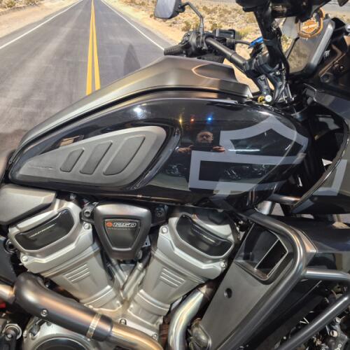 2021 Harley-Davidson® Pan America™ Special Vivid Black thumb 0