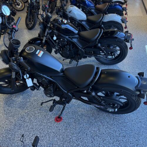 2025 Honda Rebel® 300 thumb 1