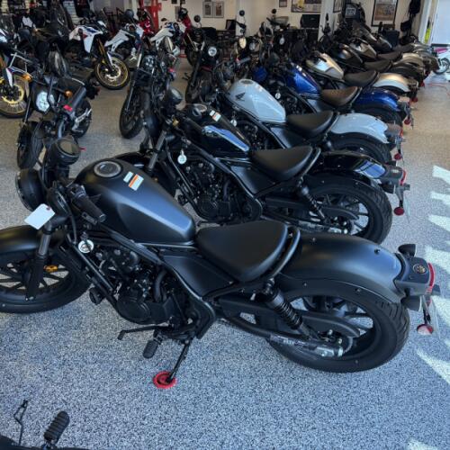 2025 Honda Rebel® 500 thumb 1