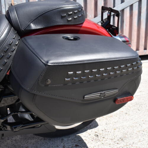 2026 Harley-Davidson® Heritage Classic FLHC thumb 1