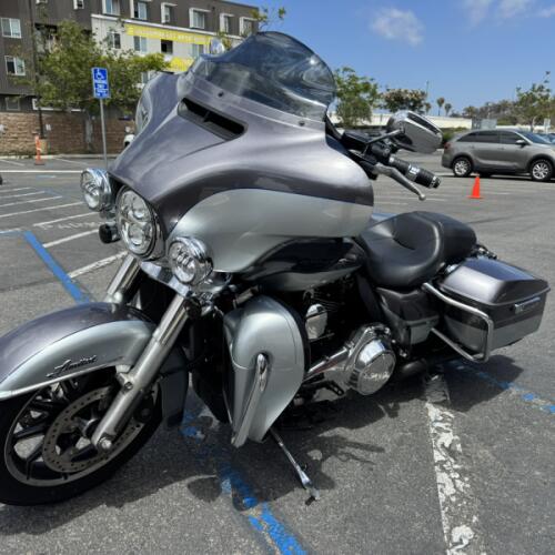 2014 Harley-Davidson® Ultra Limited thumb 2