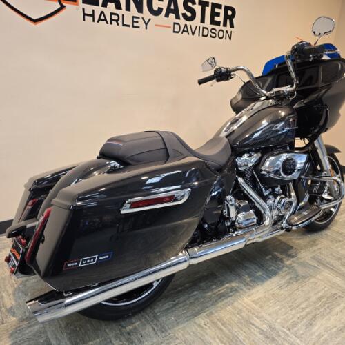 2026 Harley-Davidson® Road Glide® Midnight Ember FLTRX thumb 3