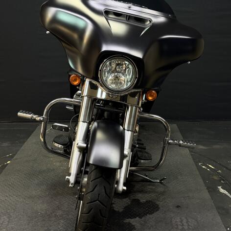 Harley-Davidson® Street Glide® 2017 FLHX BLACK thumb 2