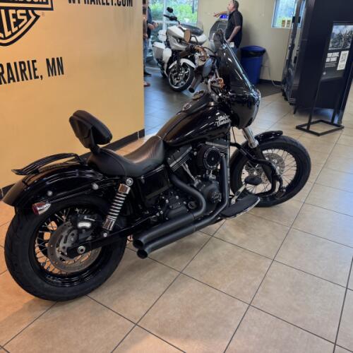 2016 Harley-Davidson® Street Bob® Vivid Black thumb 1