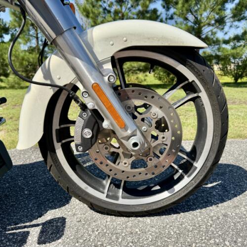 2019 Harley-Davidson Freewheeler FLRT  thumb 0