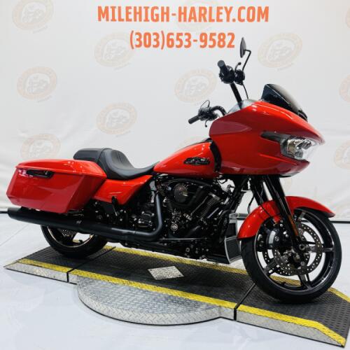 2026 Road Glide® FLTRX thumb 2