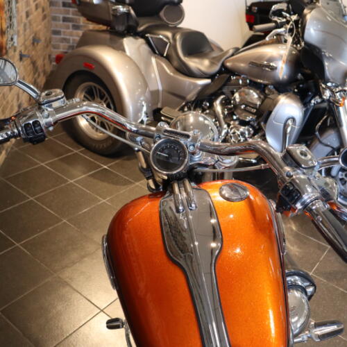 2014 CVO™ Breakout® (FXSBSE) thumb 1