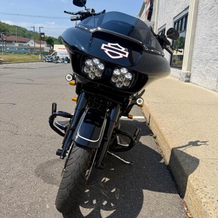 2018 FLTRXS Road Glide® Special thumb 1