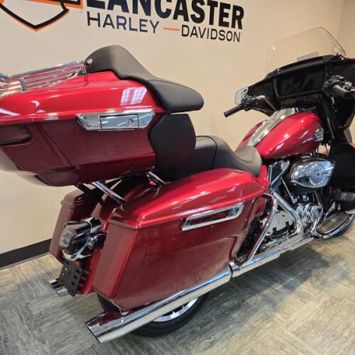 2026 Harley-Davidson® Street Glide Limited Brilliant Red Chrome Trim FLHXL thumb 3