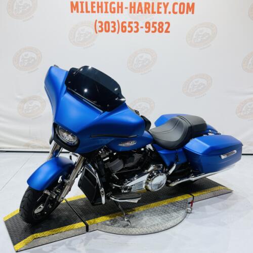 2026 Street Glide® FLHX thumb 0