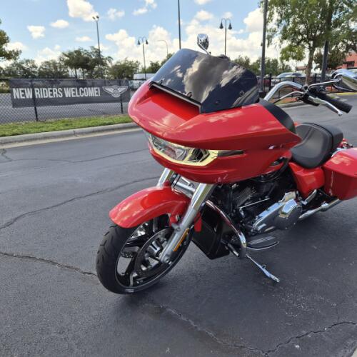 FLTRX 2026 Road Glide® thumb 1