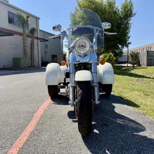2019 Harley-Davidson Freewheeler FLRT  thumb 2