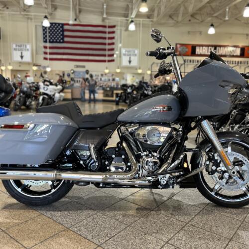 FLTRX 2026 Road Glide® thumb 3