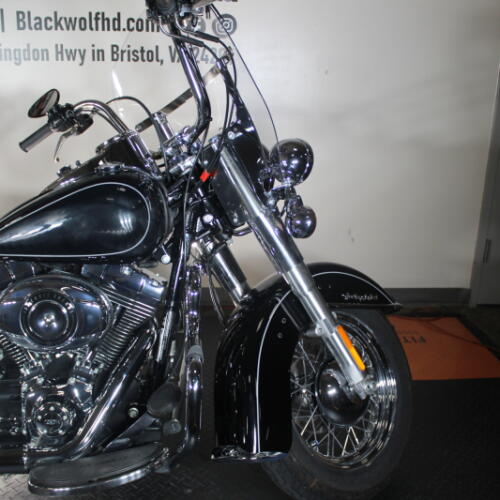 2015 Heritage Softail® Classic FLSTC  thumb 2
