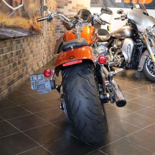 2014 CVO™ Breakout® (FXSBSE) thumb 3
