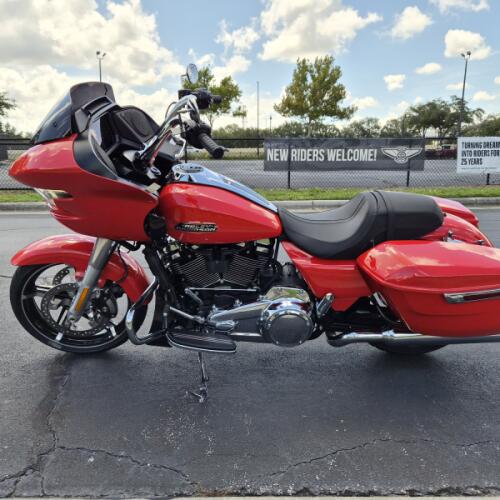 FLTRX 2026 Road Glide® thumb 0
