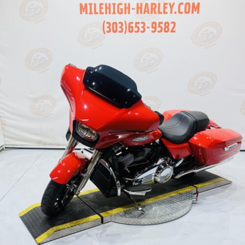 2026 Street Glide® FLHX thumb 0
