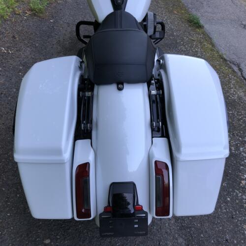 2024 Harley-Davidson® Road Glide™ White Onyx Pearl - Black Finish thumb 1