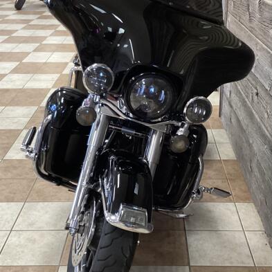 2007 Harley-Davidson® Electra Glide® Ultra Classic® Vivid Black thumb 3