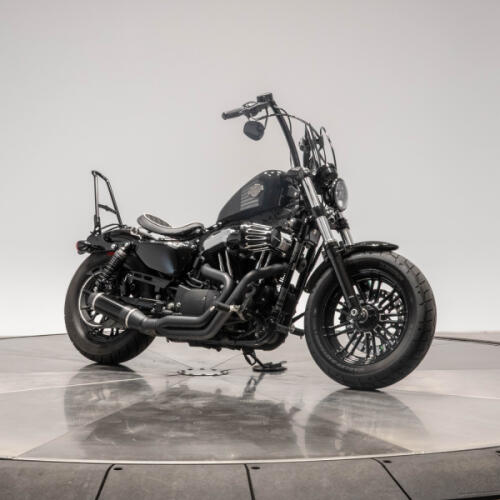 2018 Harley-Davidson XL1200X Sportster Forty-Eight in Vivid Black thumb 3