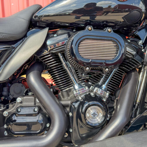 2023 Harley-Davidson® Ultra Limited FLHTK BLACK thumb 0
