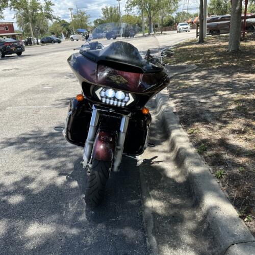 2021 Harley-Davidson® Road Glide® Limited Midnight Crimson thumb 2