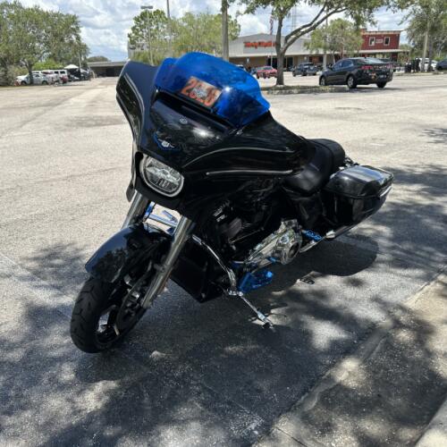 2026 Harley-Davidson® Street Glide® thumb 1