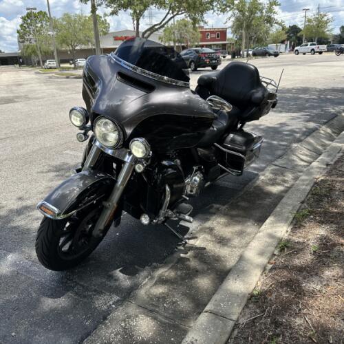 2014 Harley-Davidson® Ultra Limited Black/Grey thumb 1