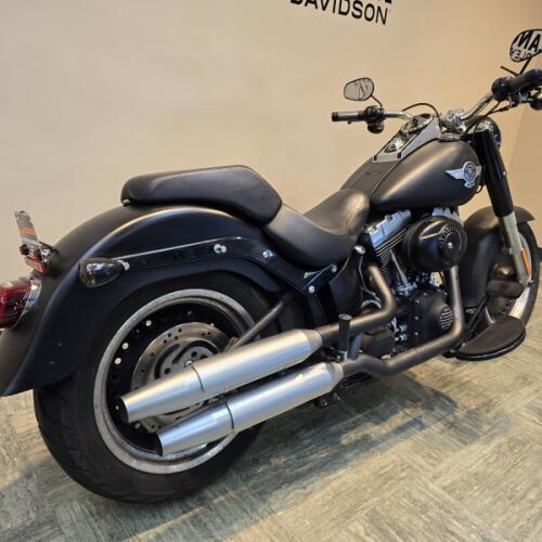 2010 Harley-Davidson® Fat Boy Lo FLSTFB thumb 3