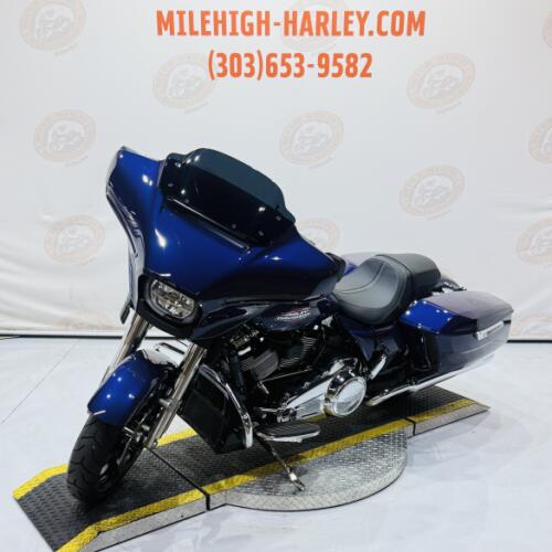 2026 Street Glide® FLHX thumb 0