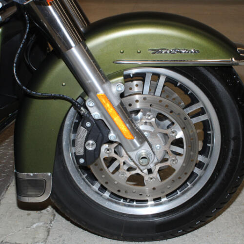 2022 Harley-Davidson Tri Glide Ultra FLHTCUTG thumb 1