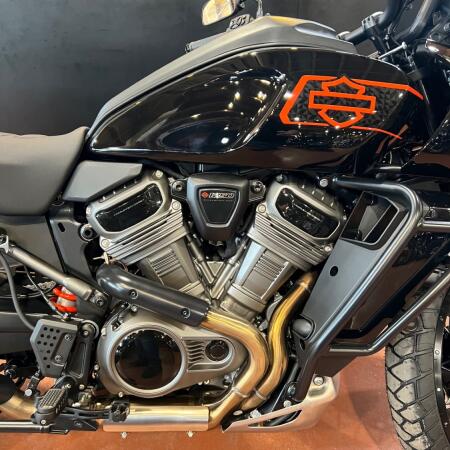 2026 Harley-Davidson® Pan America® 1250 Special RA1250S thumb 1