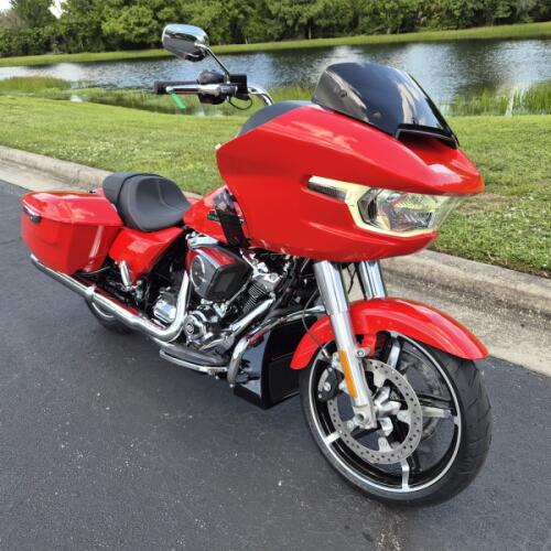 FLTRX 2026 Road Glide® thumb 2
