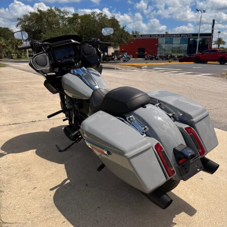 2025 Harley-Davidson® Road Glide™ FLTRX thumb 1
